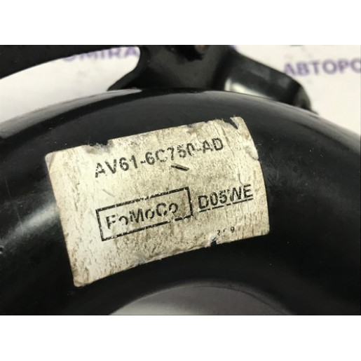 Патрубок турбіни Ford Focus 3 1.6 TDCi 2011-2017 AV616C750AD